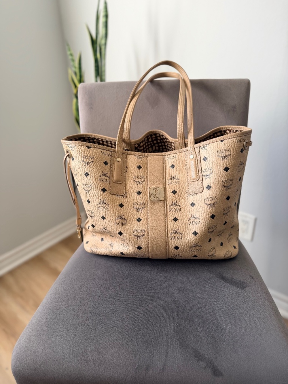 Used authentic Mcm tote and mini